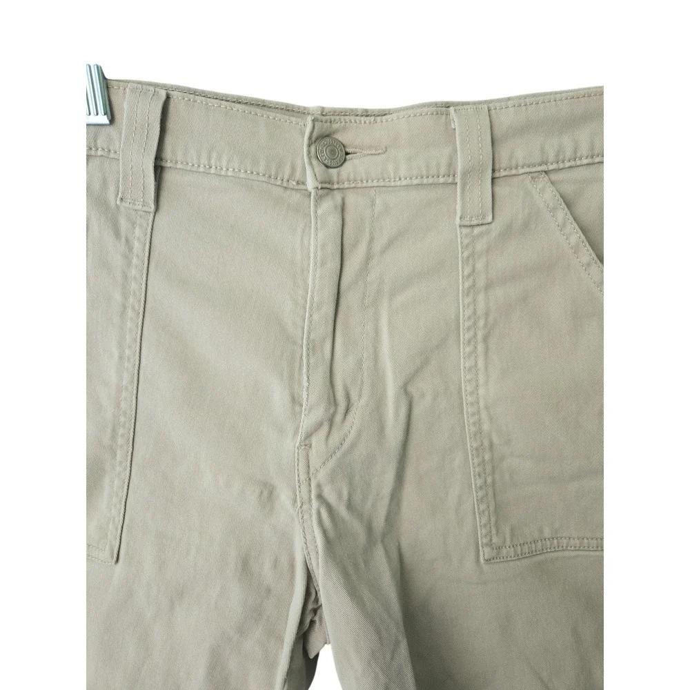 Levis Womens Khaki Cargo Shorts Size 12 Utility Pockets Casual‎ Summer - Picture 2 of 7